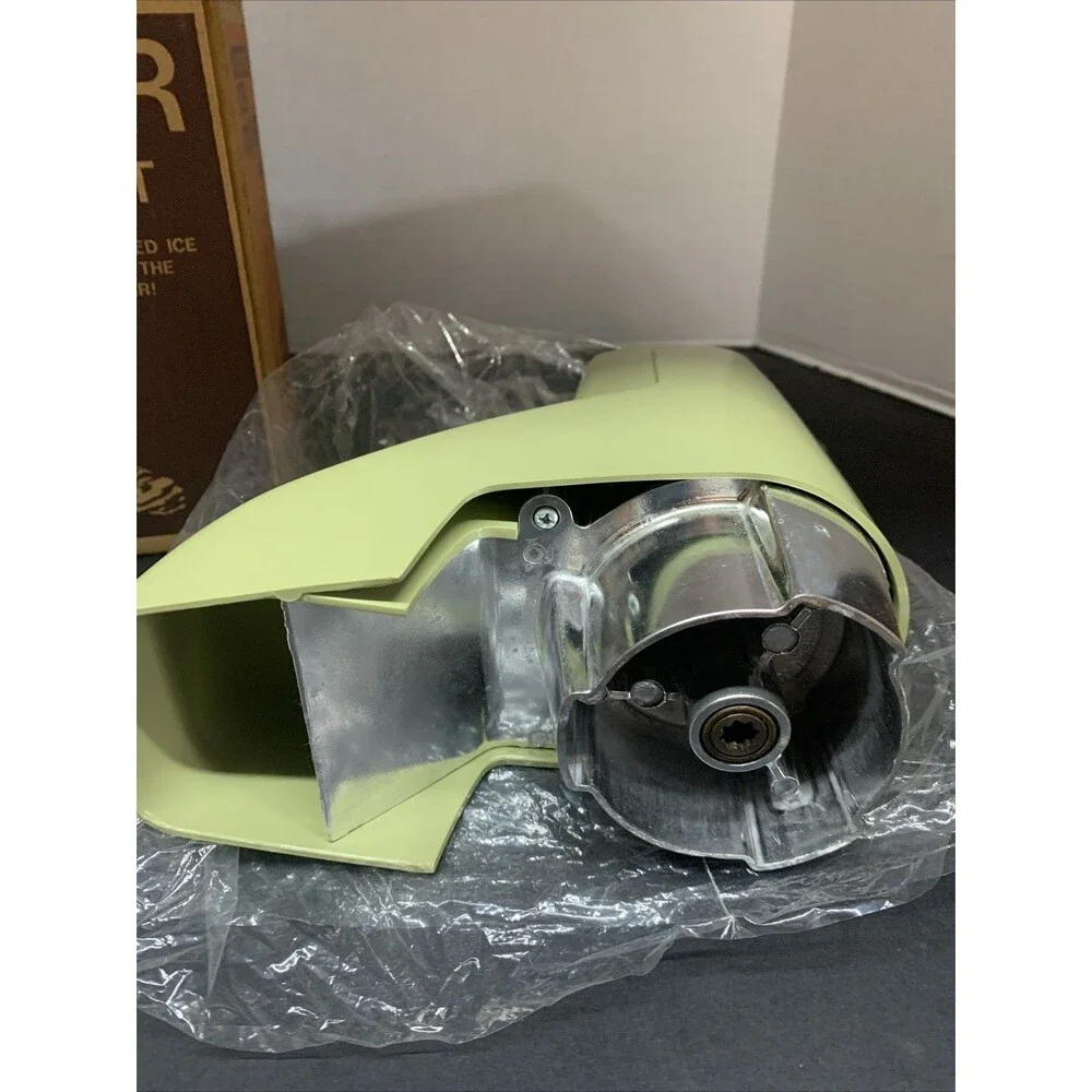 Vintage Osterizer Blender Icer Attachment Model 435 Avocado -0614T01